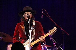 「＜ライブレポート＞ザ・タイムの元メンバー、ジェシー・ジョンソンが大阪に降臨 “ギター・レジェンド”にファン歓喜」