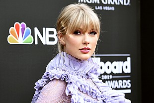 「テイラー・スウィフト、初期作の限定アナログ盤を発売」