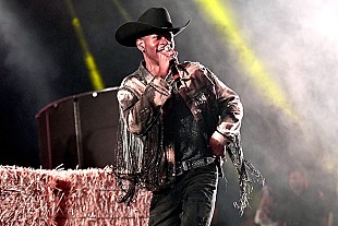 「リル・ナズ・X、マライア・キャリーの全米ソング・チャートNo.1最多記録更新の可能性に言及」