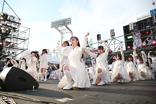 ラストアイドル「ラストアイドルが【神宮外苑花火大会】出演、“史上最高難度のダンス”で新曲初披露」1枚目/10