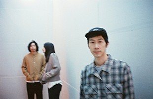 「uri gagarn、独特な世界観と浮遊感のある「Swim」MV公開」