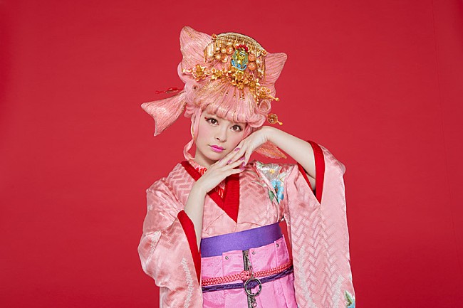 「きゃりー×歌舞伎のコラボ、片岡愛之助による所作指導など映したドキュメンタリー映像公開」1枚目/1