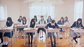 乃木坂46「乃木坂46、4期生曲の“メガネダンス”MV＆アンダー曲の“傘ダンス”MVを同時公開」1枚目/12