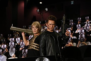 「ガリットチュウ福島、タ－ミネ－タ－のコスプレで登場　「いろんな意味で『アイル・ビ－・バック』」」