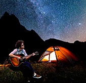 「奥田民生、20年分のライブパフォーマンスを記録したライブ記録映像集リリース決定」1枚目/3