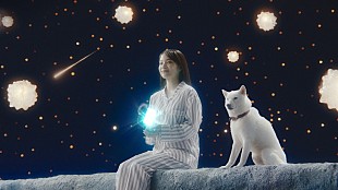 「Mrs. GREEN APPLE、広瀬すずがパジャマ姿で登場するソフトバンク新CMテーマソングに起用」