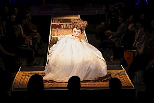 「Chara、愛息HIMIのギター＆荒田洸（WONK）のドラムで一日限りの「BUNKASAI」」