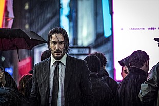 「キアヌ・リーブスが盗んだバイクで走りだす『ジョン・ウィック』本編シーン公開」