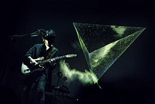 「TK from 凛として時雨、東名阪ツアーがスタート　osterreichも出演した東京公演のレポートが到着」