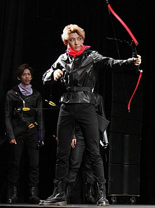 「超特急が『フッド：ザ・ビギニング』をアピ－ル　リョウガ「今までのアクション映画を超越」」