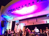 「アレクサンダー・アブレウ＆ハバナ・デ・プリメーラ　キューバ音楽のエネルギーに溢れた一夜＜マイアミ・レポート＞」1枚目/5