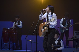 「小沢健二『SONGS』に登場、SNSを駆使して今の思いをダイレクトに発信」