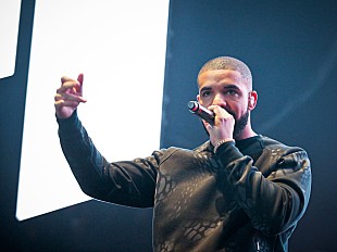 「ドレイク、サプライズ出演したフェスで大ブーイング　主催のタイラー・ザ・クリエイターが苦言「最悪に無礼」」