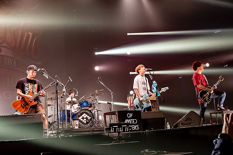 MAN WITH A MISSION「04 Limited Sazabys
Photo by Takashi Konuma」3枚目/12