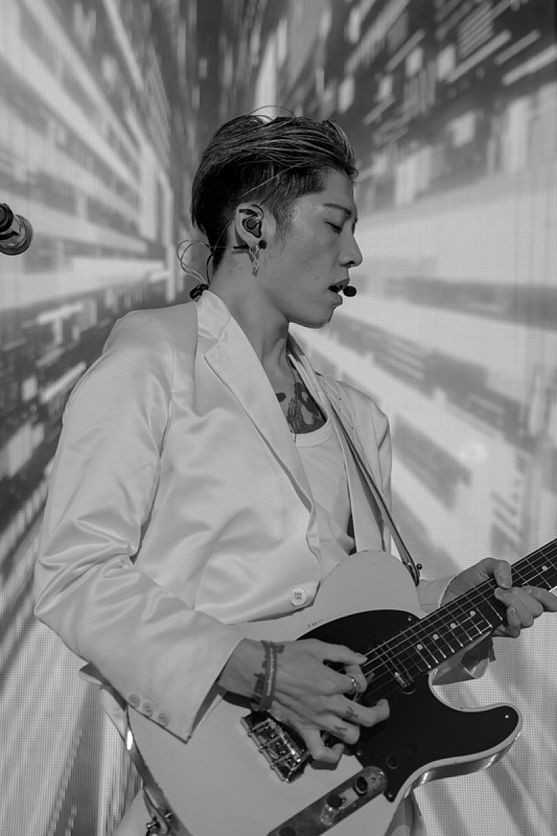 MIYAVI「」2枚目/7