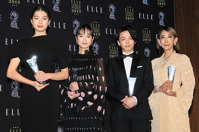 「中村倫也、タキシ－ド姿で「僕は今日は５割増し」　蜷川実花、沢尻エリカに関する質問には無言」1枚目/1