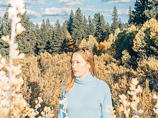 「オーストラリア発のシンガーソングライター、ジュリア・ジャックリンの初来日公演が決定」