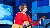 山本彩「山本彩、クリスマスの渋谷で生放送「特別な夜の過ごし方ができた」」1枚目/9