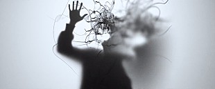 「a crowd of rebellion、ミニAL『:12_White』収録曲「Alone//Dite」MV公開」