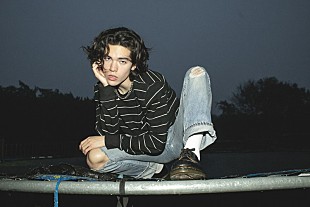 「“新星ポップ・プリンス”コナン・グレイ、新作MV「The Story」苦痛と希望を描く」