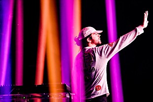 「＜ライブレポート＞マデオン、単独来日公演で壮大なセットを披露」