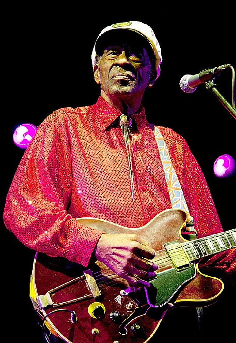 「『1月23日はなんの日?』チャック・ベリー、エルヴィスら第一回【ロックの殿堂】入りアーティストが発表された日」1枚目/1