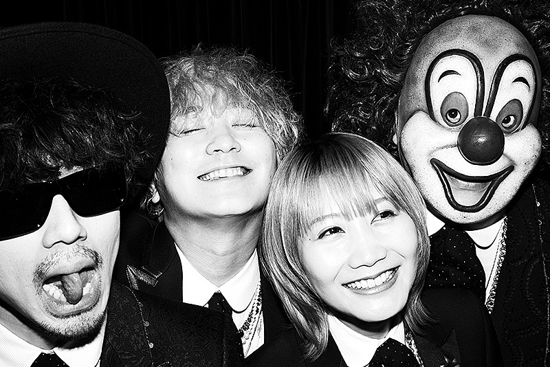 デビュー10周年のSEKAI NO OWARI、新アー写公開＆ベスト盤『Box』リリース