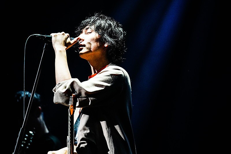 flumpool、年末ライブ放送前に当日の様子をレポートとライブ写真で振り返る