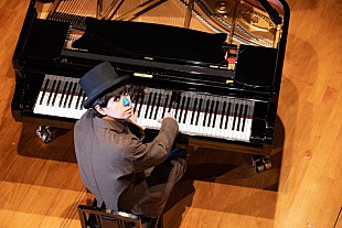 「まらしぃと千本桜の共演も、H ZETT Mがバレンタイン夜に【ピアノ独演会】」