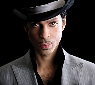 「プリンス、『レインボー・チルドレン』など2001＆2002年の作品群をコンパイルした5枚組がリリース」