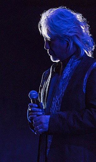 「玉置浩二、公式YouTubeチャンネル開設で「田園」MVのHDリマスター版を初公開」