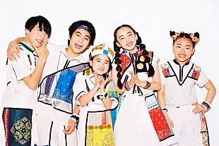 「Foorin、卒業生に向けて「パプリカ」で美しいフォーメーションに挑戦」