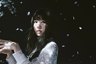 「Aimer、過去のミュージック・ビデオ10作品をフルサイズ公開」