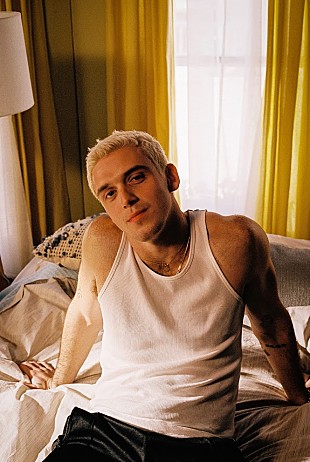 「ラウヴ、マイクロソフトとの非営利団体サイトで“悩める人の思いを安全にシェア”日本語対応も」