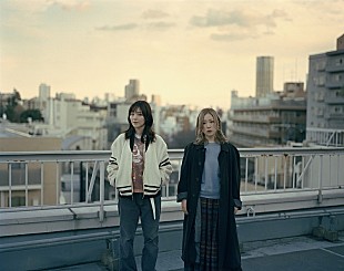 「yonigeの今をどう見ているのか、メンバーがオフィシャルインタビューで語る」