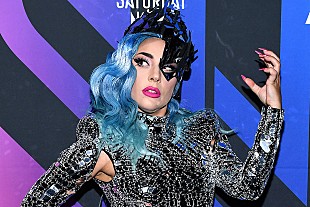 「レディー・ガガ、アリアナ・グランデとのコラボ曲「Rain On Me」の制作秘話を明かす」