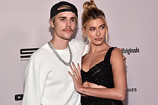 「ジャスティン・ビーバーと妻のヘイリー、ファースト・キスを振り返る」