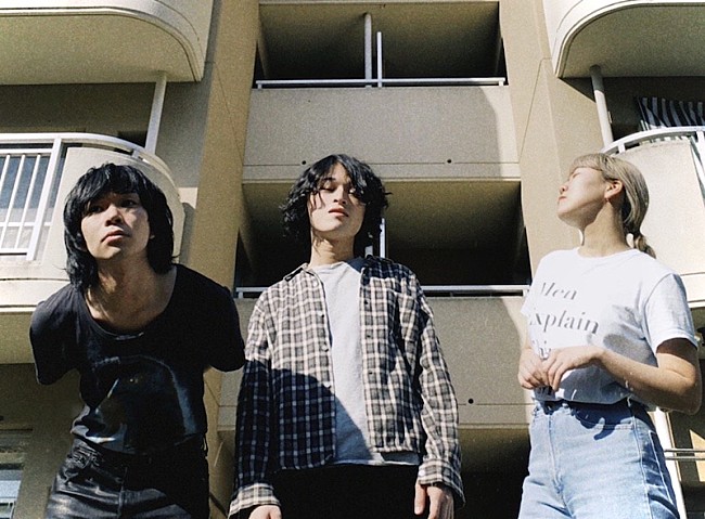 「BROTHER SUN SISTER MOONの初音源「Paranoid」配信リリース」1枚目/2