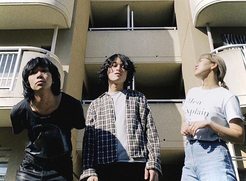 「BROTHER SUN SISTER MOONの初音源「Paranoid」配信リリース」1枚目/2