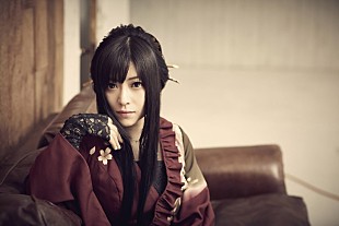 「鈴華ゆう子(和楽器バンド)、弾き語りライブ配信決定」