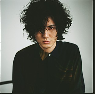 「藤井 風、初登場1位獲得の1stアルバム『HELP EVER HURT NEVER』が待望のレコード化」