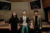 Creepy Nuts「Creepy Nuts×菅田将暉、コラボ曲を配信リリース＆3ショットアー写を公開」1枚目/2