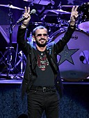 「リンゴ・スター、80歳の誕生日を祝う配信イベント開催　ポールなど豪華アーティストが参加」1枚目/1