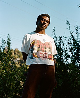 「90sヒップホップ・ソウルの遺伝子を受け継ぐR＆Bシンガー、スペンサーが新曲「Maybe」を発表」