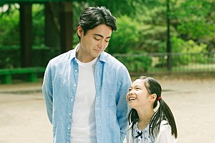 「主題歌「在る」提供の秦基博、山田孝之主演映画『ステップ』トークショーに参加へ」