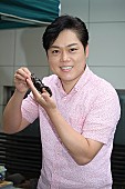 「三山ひろし、カブトムシの飼育に夢中　「けん玉に続き、新しいギネス記録を狙いたい」」1枚目/1
