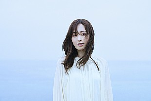 「福原遥、ソロ歌手デビュー1周年記念日に生配信番組」