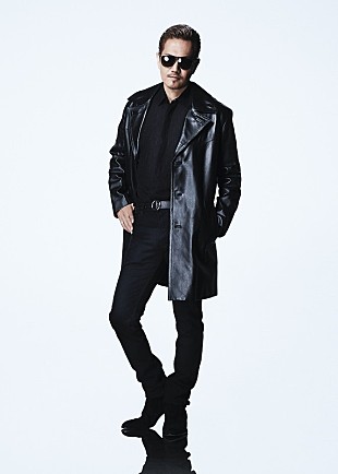 「EXILE ATSUSHI×倖田來未、コラボ楽曲「オーサカトーキョー」MVで男女のストレートな想いを表現」