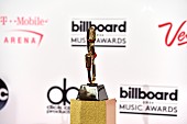 ケリー・クラークソン「【2020 ビルボード・ミュージック・アワード】開催日決定 #BBMAs」1枚目/1