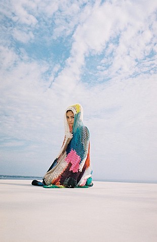 「Chara、デビュー29周年の翌日9/22に有観客生配信ライブを開催」